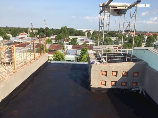 Dich-vu-chong-tham-san-mai-suanha24h.vn