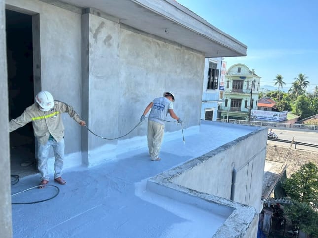 Thi-cong-chong-tham-suanha24h.vn